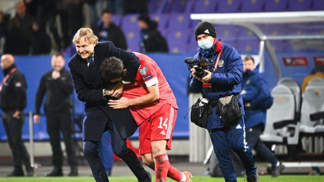 1634007546870063816.jpg 01.jpg